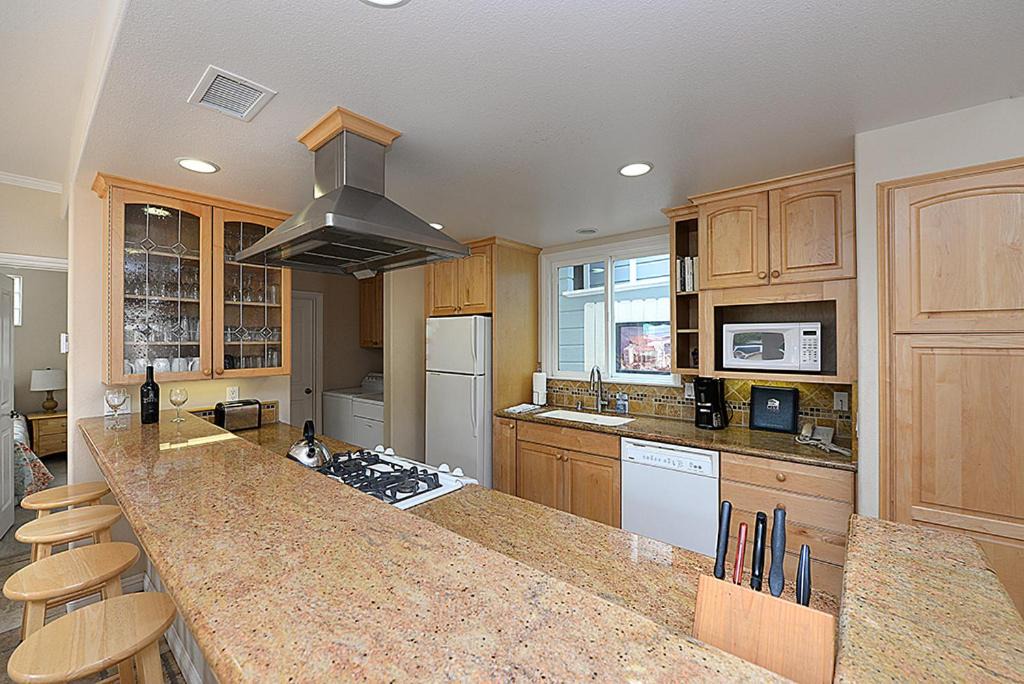 Photo of Kitchen in Avalon