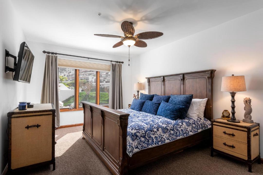 Photo of Bedroom in Avalon