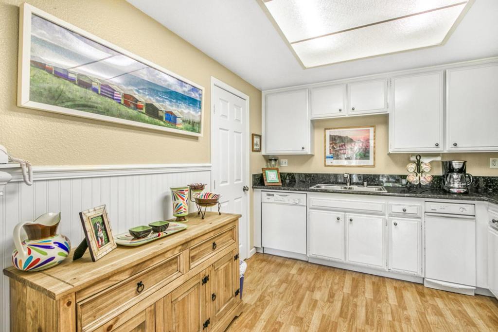 Photo of Kitchen in Avalon