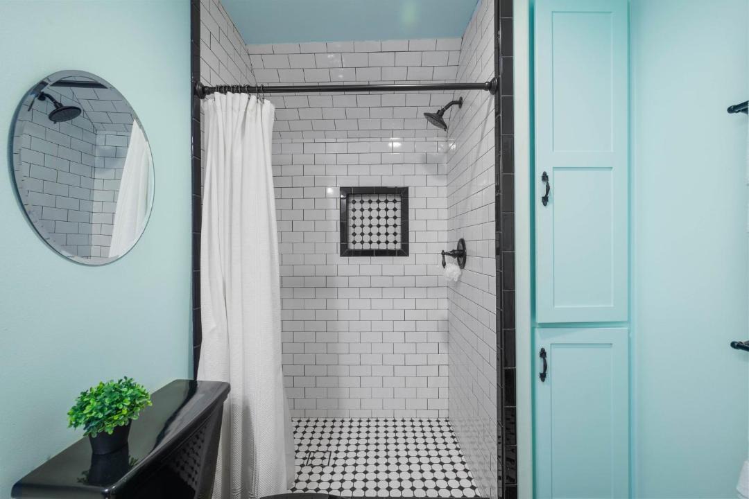 Photo of Bathroom in East Canyon