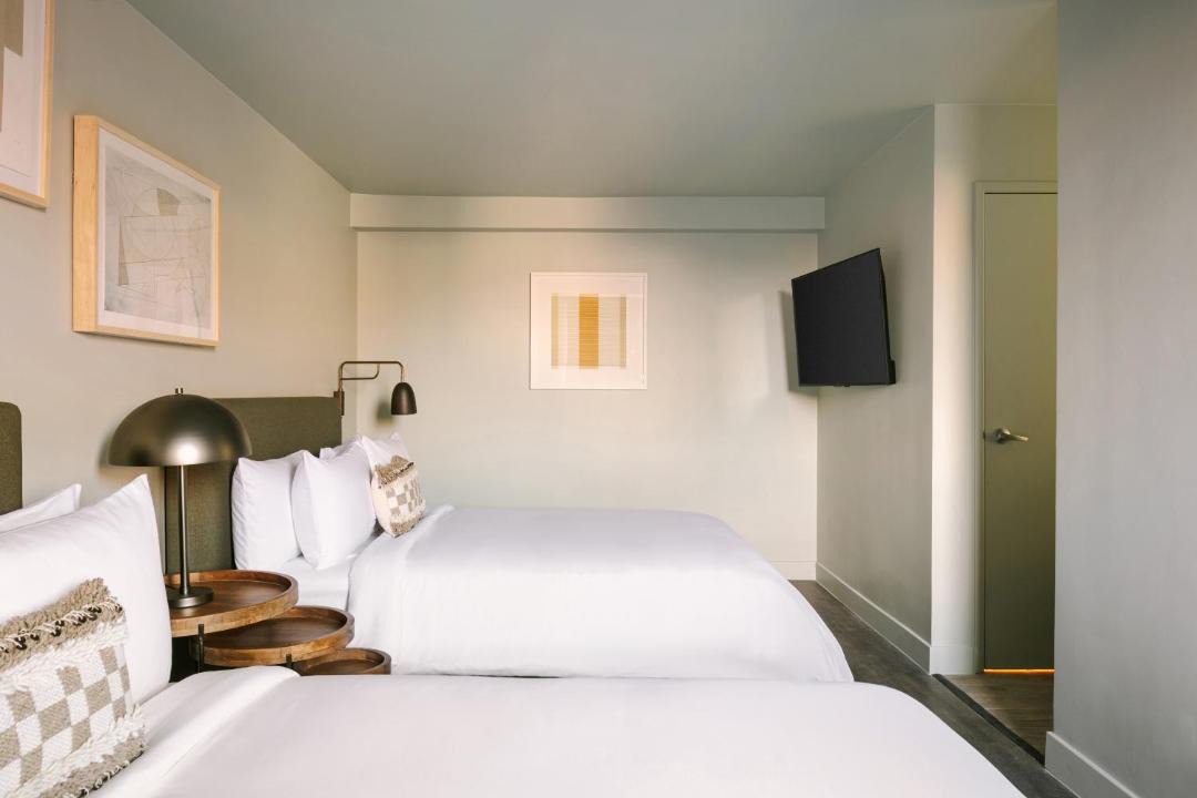 Photo of Bedroom in Newport Shores