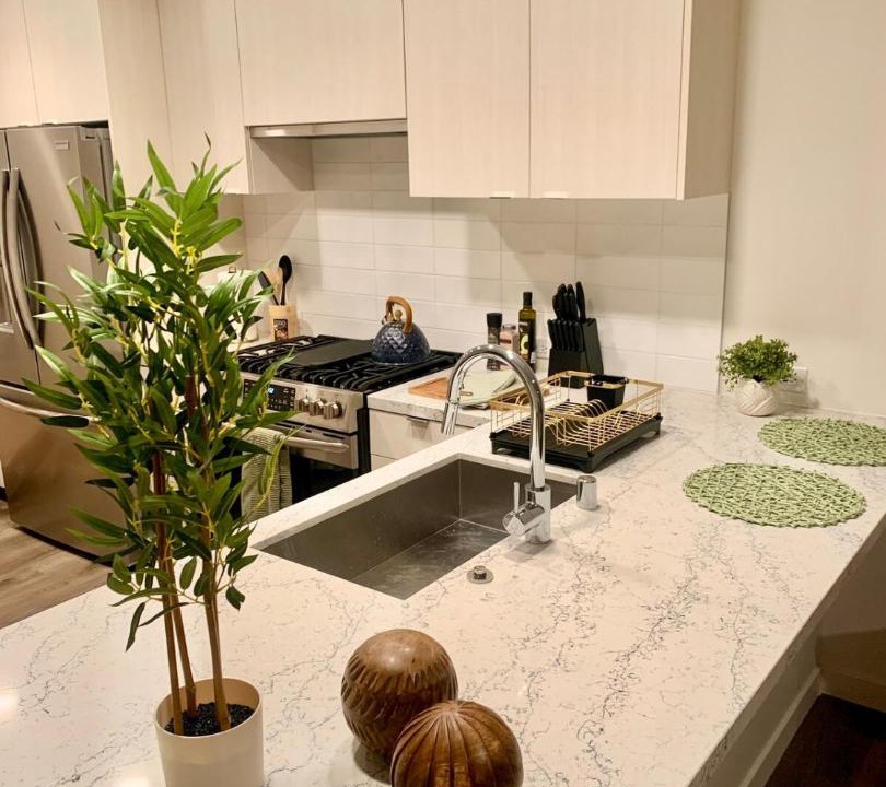 Photo of Kitchen in Wilshire Center