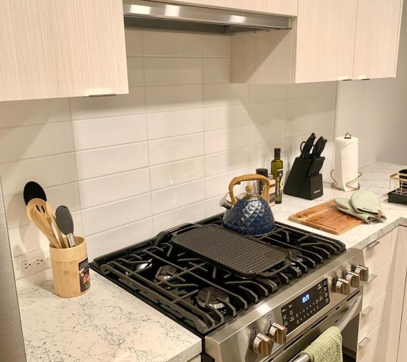Photo of Kitchen in Wilshire Center