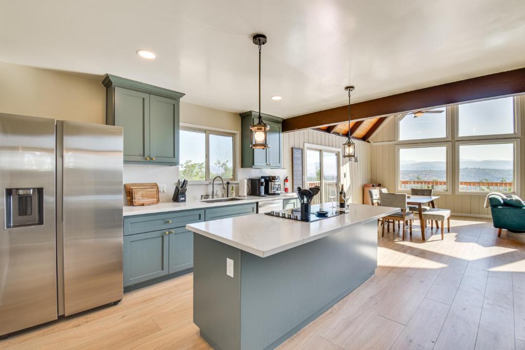 Photo of Kitchen in Yosemite Lakes