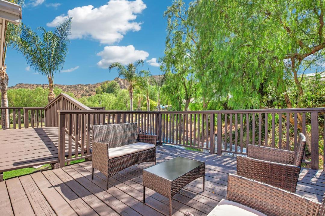 Photo of Patio Balcony in Castaic