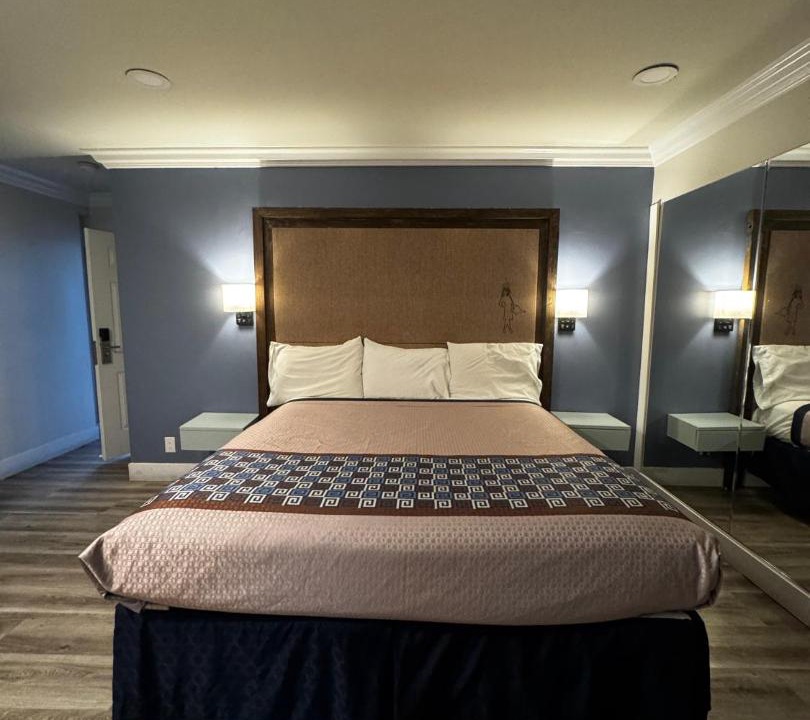 Photo of Bedroom in Mid City