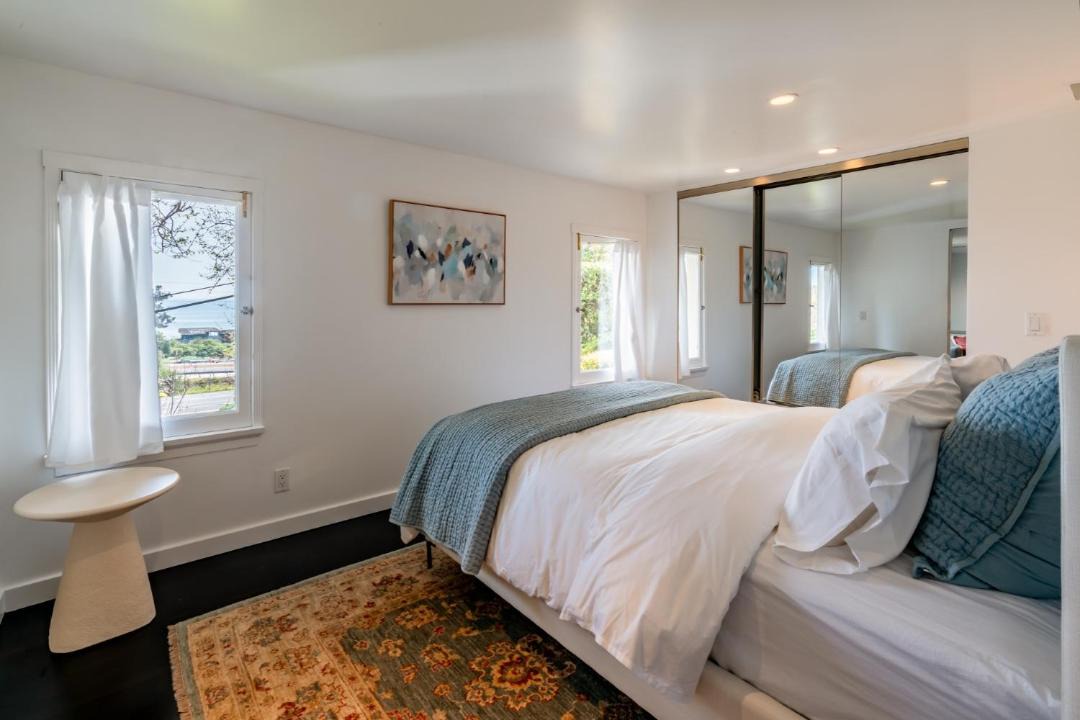 Photo of Bedroom in Summerland