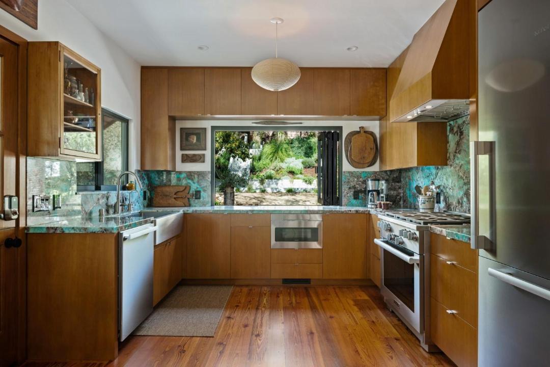 Photo of Kitchen in Summerland