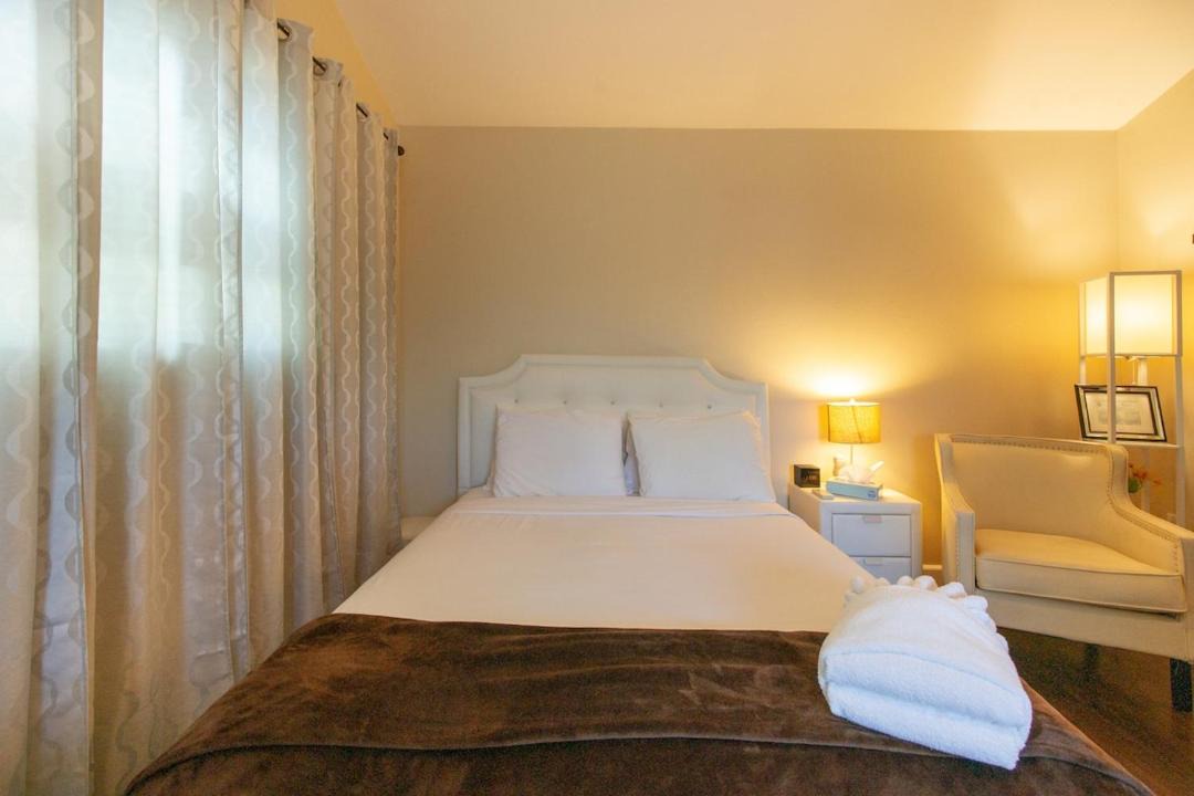 Photo of Bedroom in Boyes Hot Springs