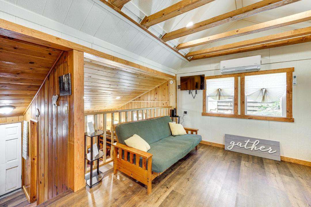 Photo of Bedroom in Arrowhead Villas