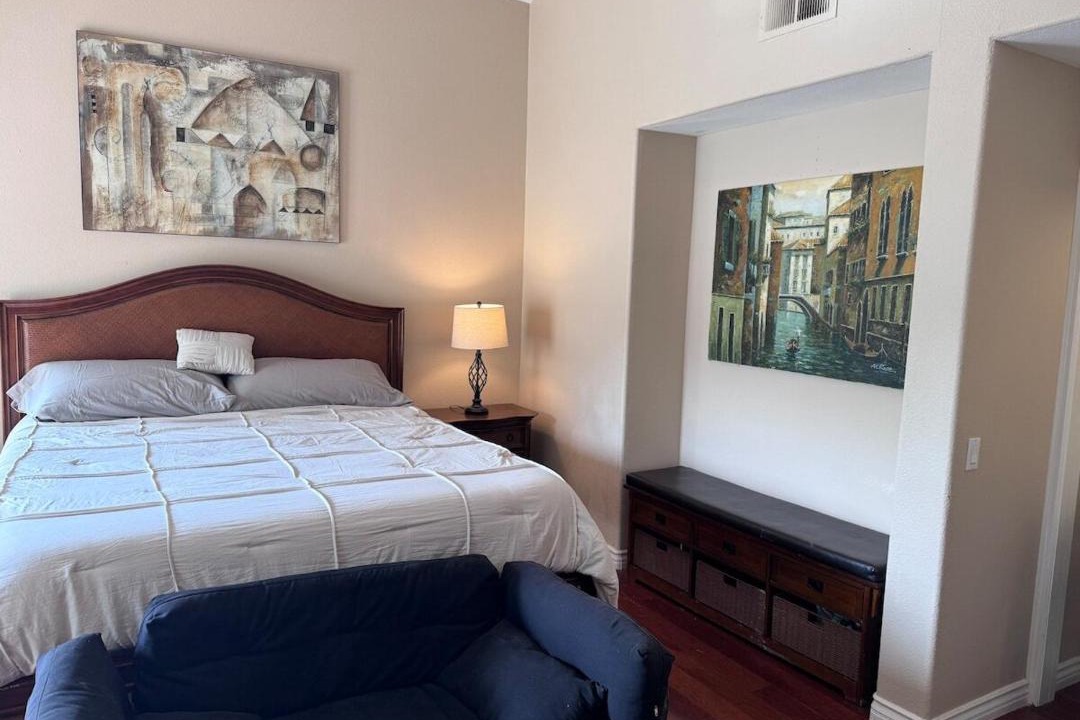 Photo of Bedroom in Laguna Niguel