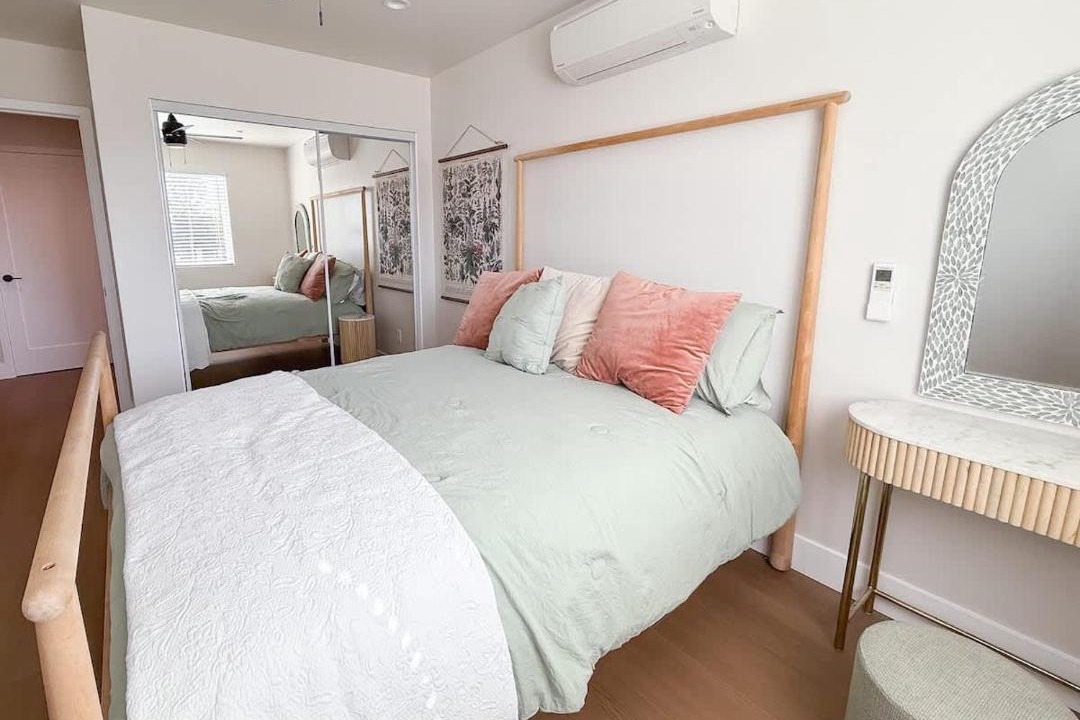Photo of Bedroom in Lincoln Acres