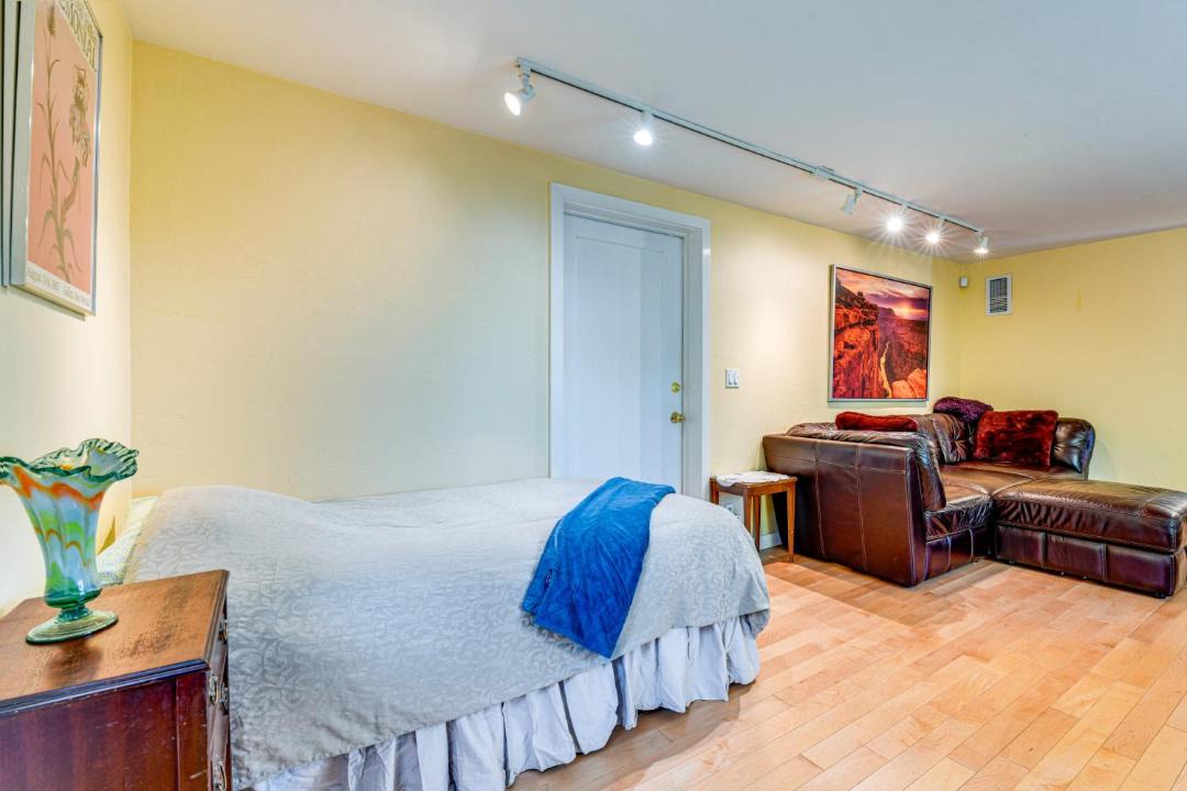 Photo of Bedroom in Almonte