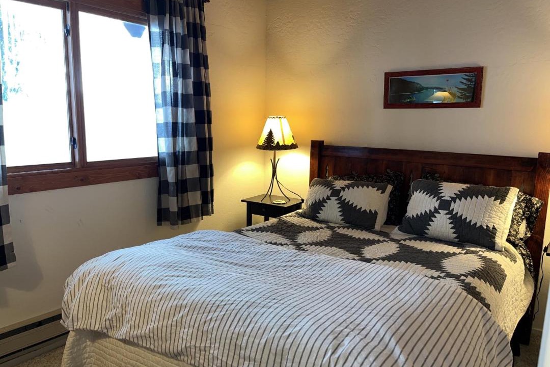 Photo of Bedroom in North Upper Truckee
