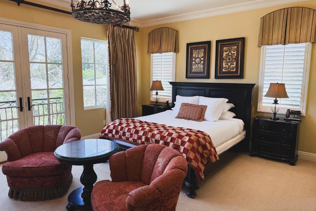 Photo of Bedroom in Arden-Arcade
