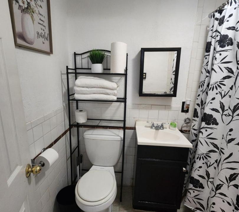 Photo of Bathroom in Los Angeles