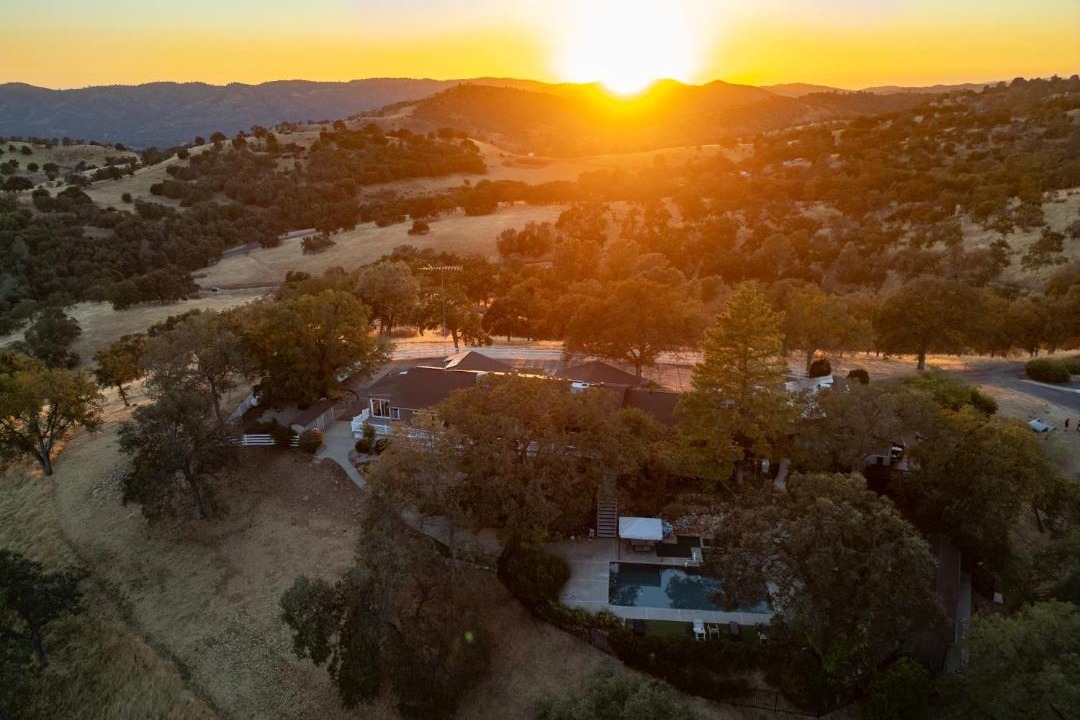 Photo of Others in Mariposa