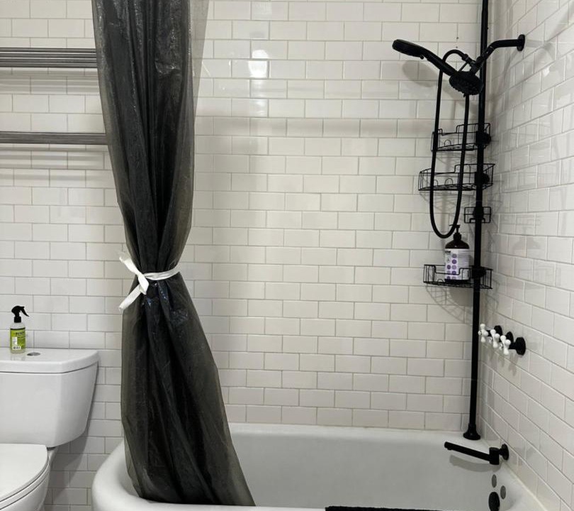 Photo of Bathroom in Angelino Heights