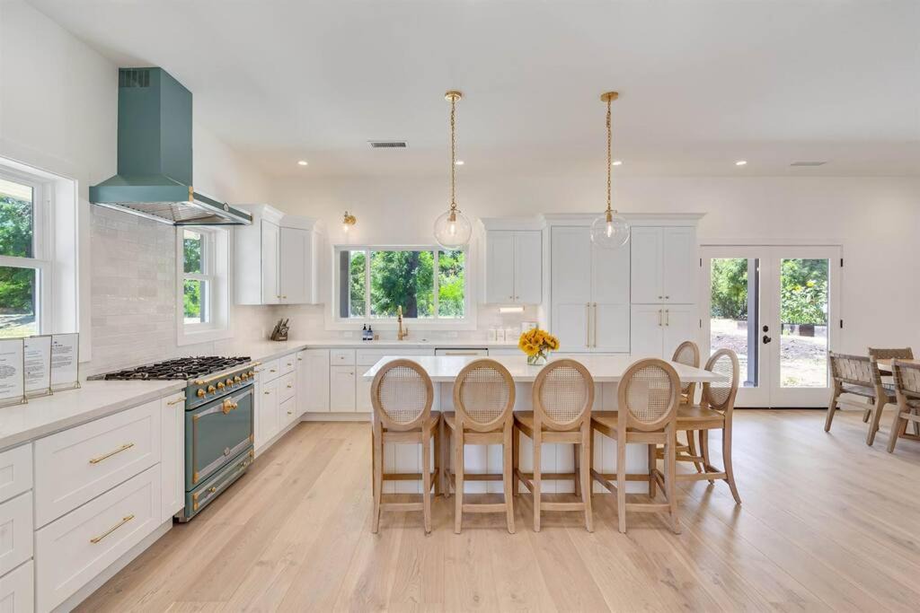 Photo of Kitchen in Vineburg