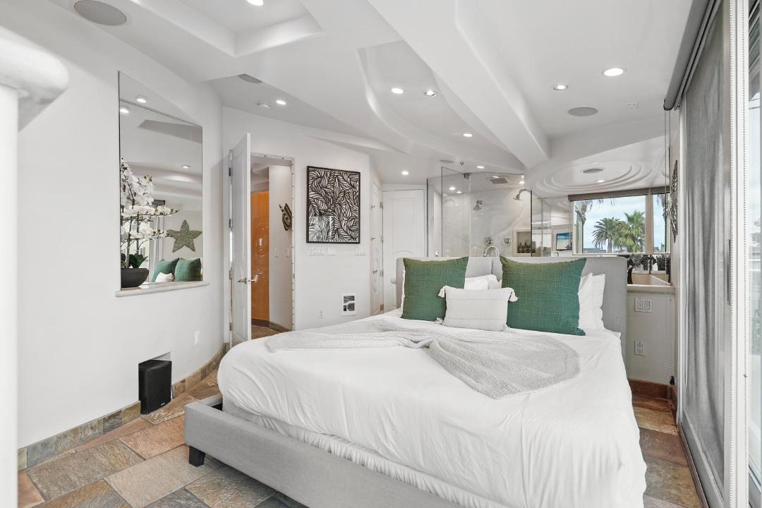 Photo of Bedroom in Central Mission Beach