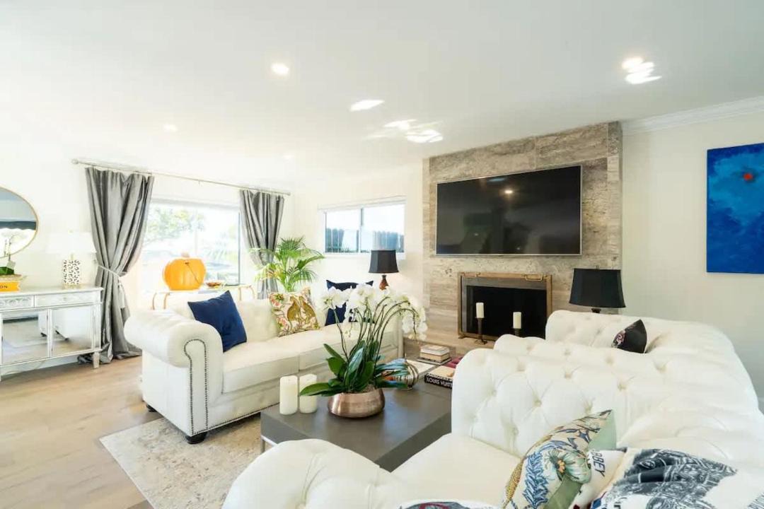 Photo of Livingroom in Bay Ho