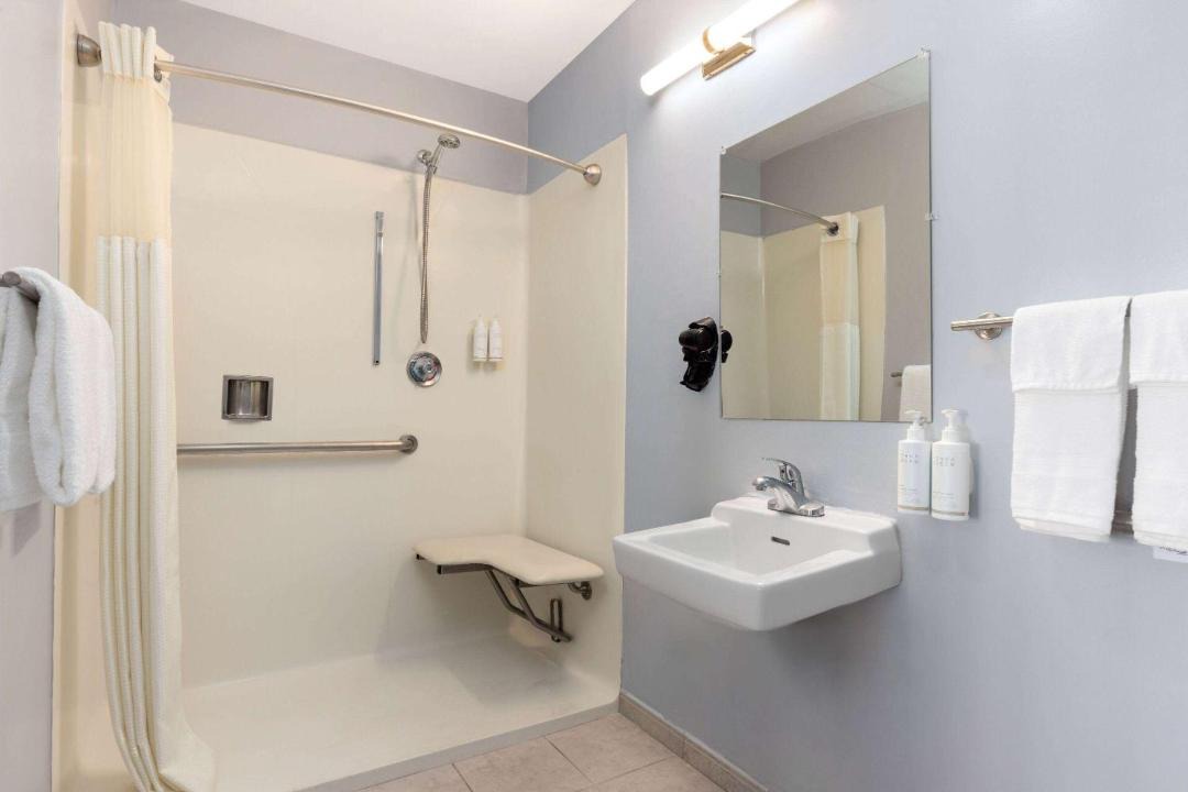 Photo of Bathroom in Fisherman's Wharf