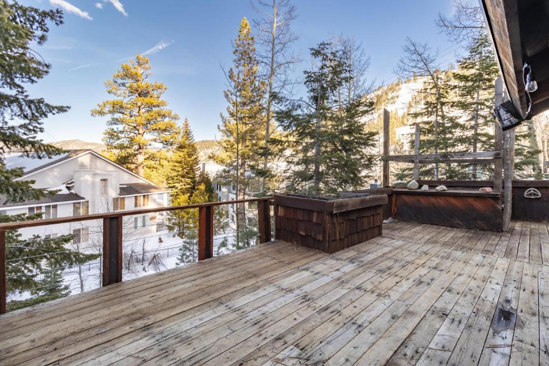 Photo of Patio Balcony in Olympic Valley