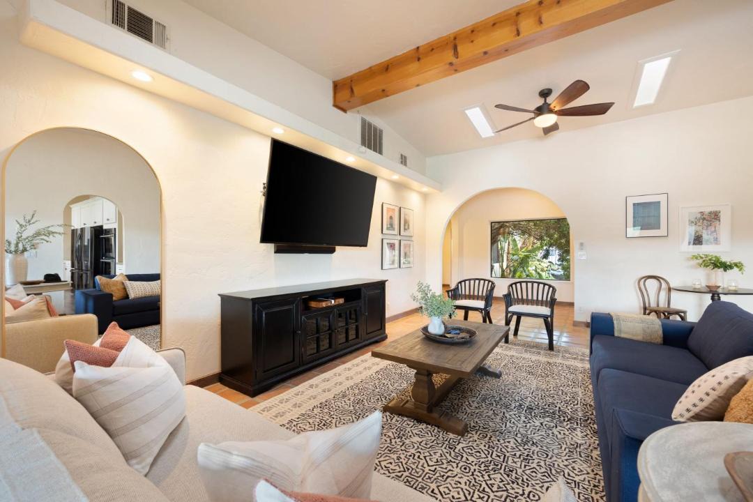 Photo of Livingroom in Bermuda Dunes
