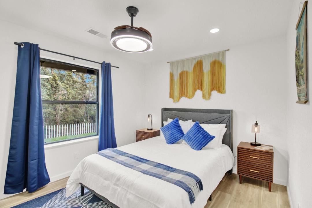 Photo of Bedroom in Oakhurst