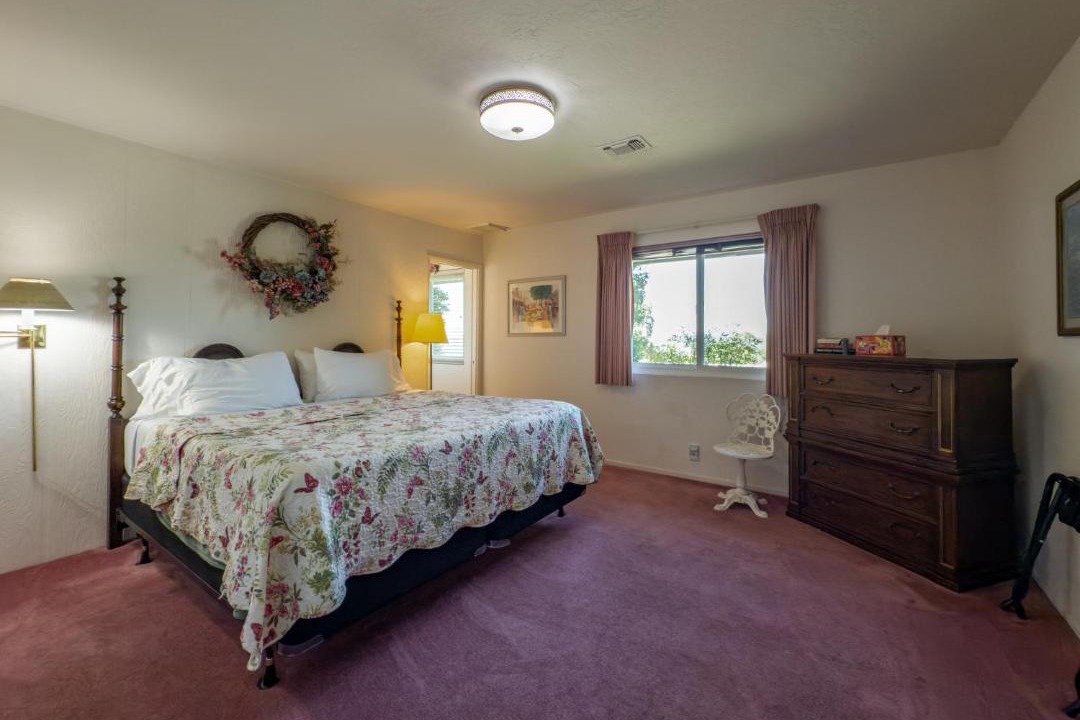 Photo of Bedroom in Mariposa