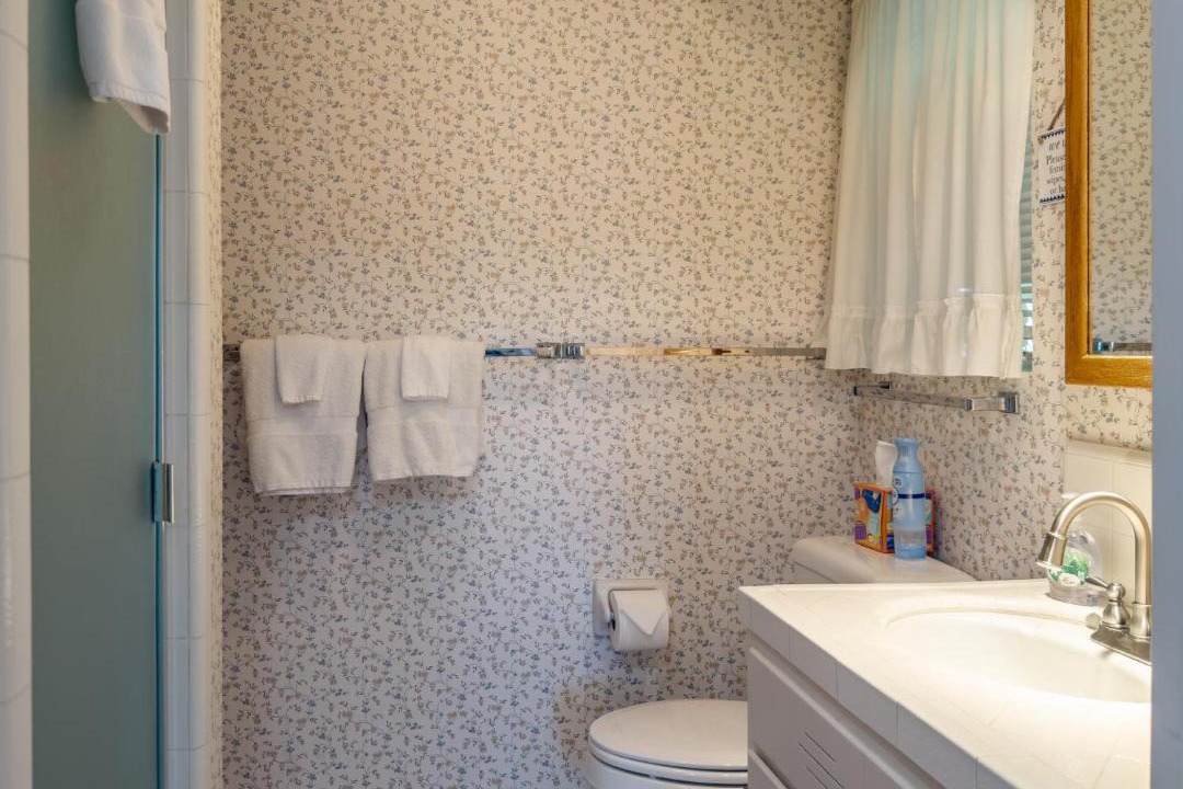 Photo of Bathroom in Mariposa