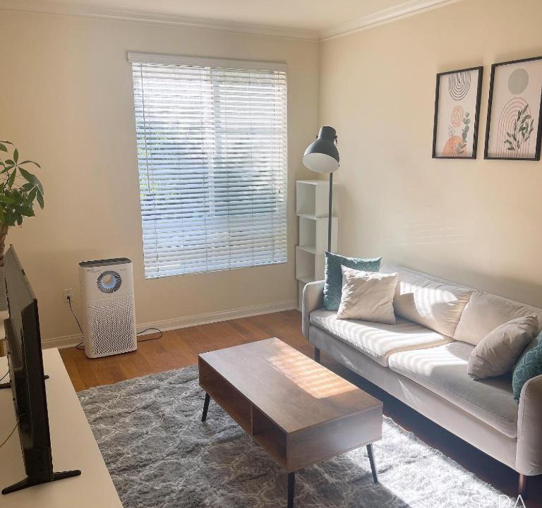 Photo of Livingroom in Koreatown