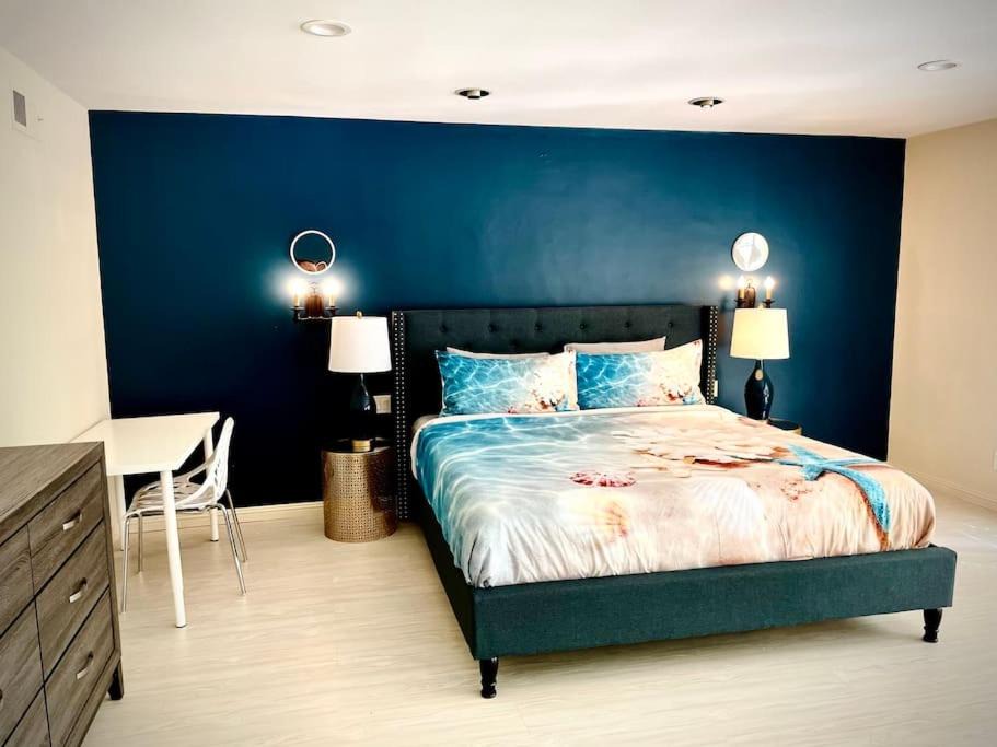 Photo of Bedroom in Calabasas