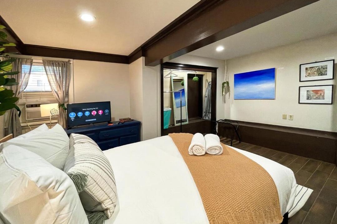 Photo of Bedroom in Midtown Sacramento