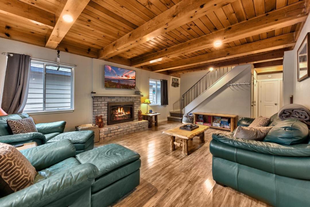 Photo of Livingroom in Christmas Valley