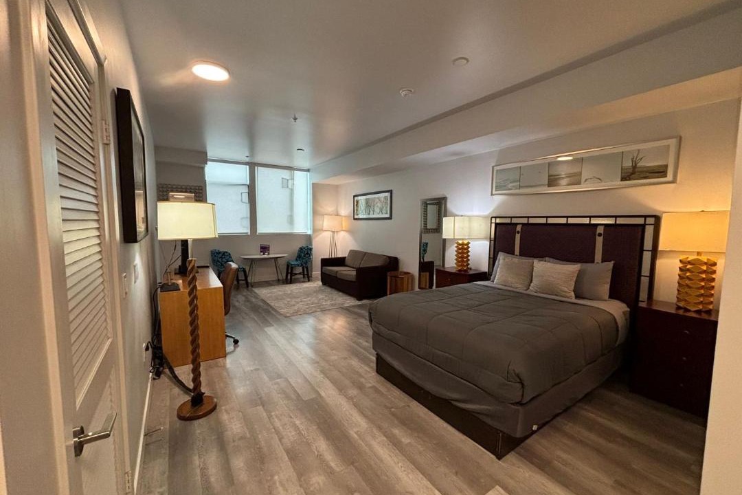 Photo of Bedroom in Pico-Union