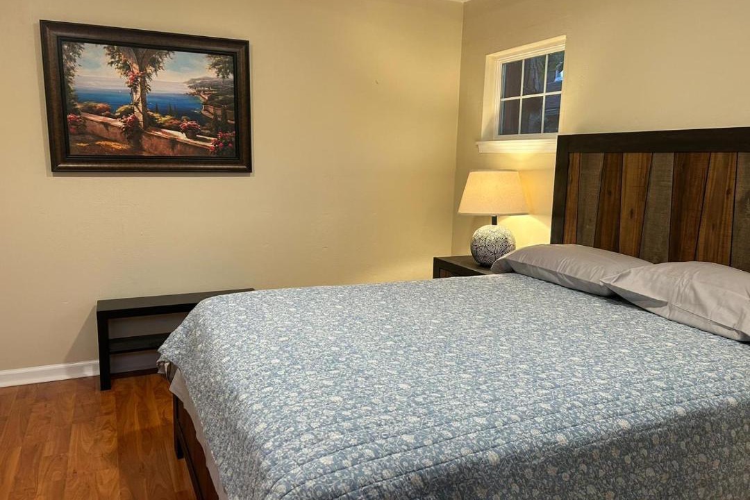 Photo of Bedroom in East Palo Alto