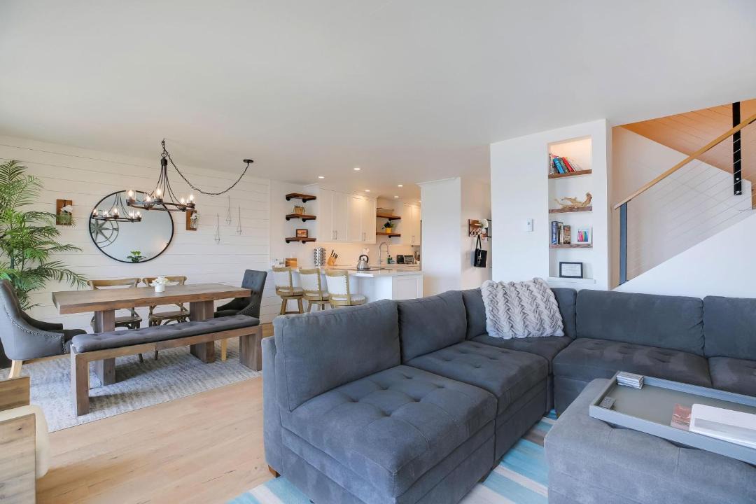 Photo of Livingroom in East Mesa