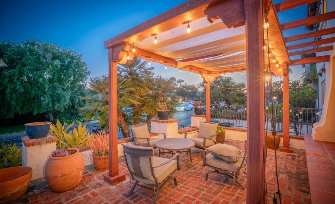 Photo of Patio Balcony in Loma Portal
