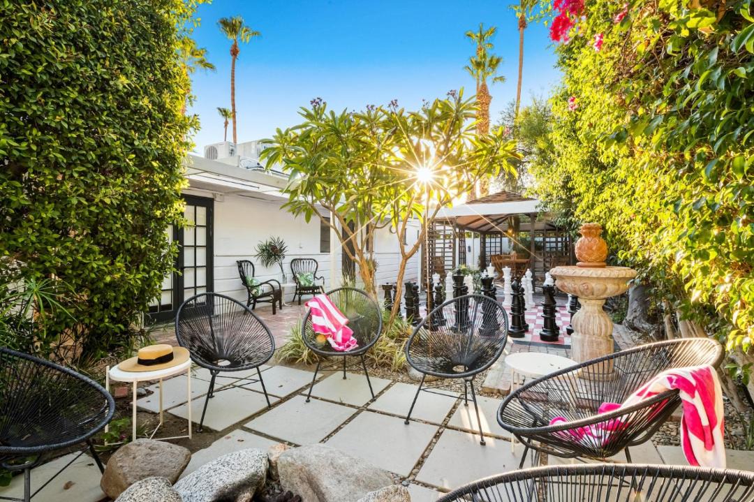 Photo of Patio Balcony in Tahquitz River Estates