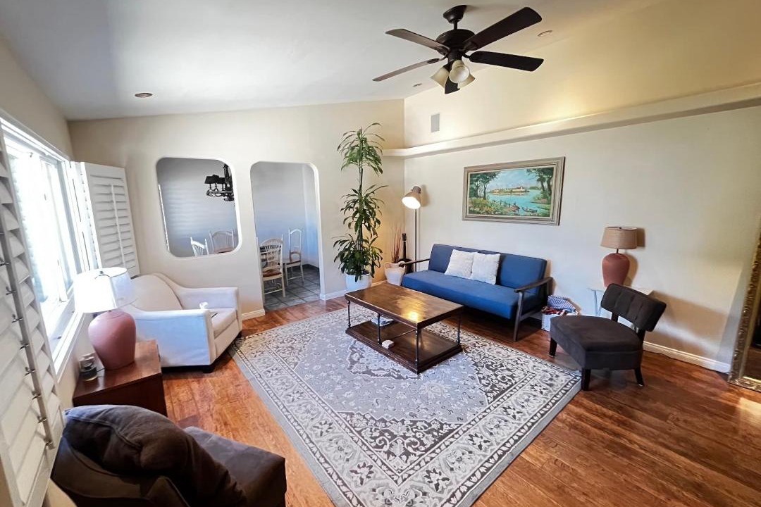 Photo of Livingroom in Santa Susana