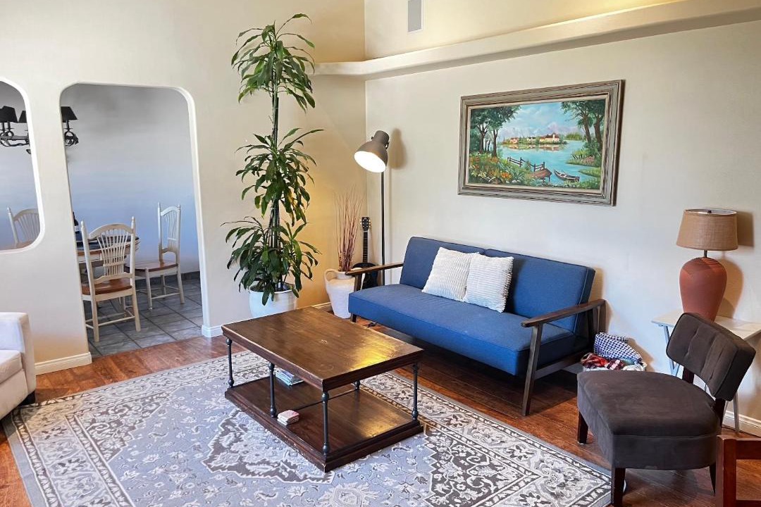 Photo of Livingroom in Santa Susana
