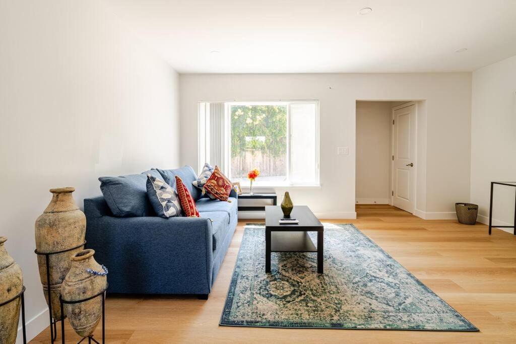 Photo of Livingroom in Palo Alto