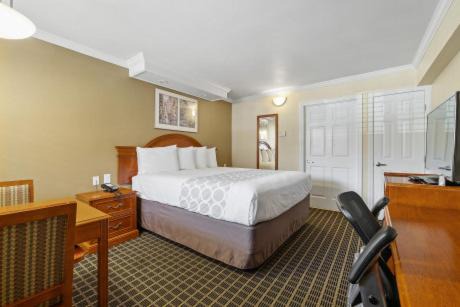 Photo of Bedroom in Tenderloin