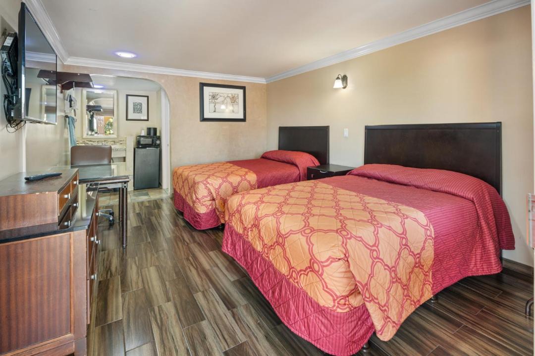 Photo of Bedroom in Orange