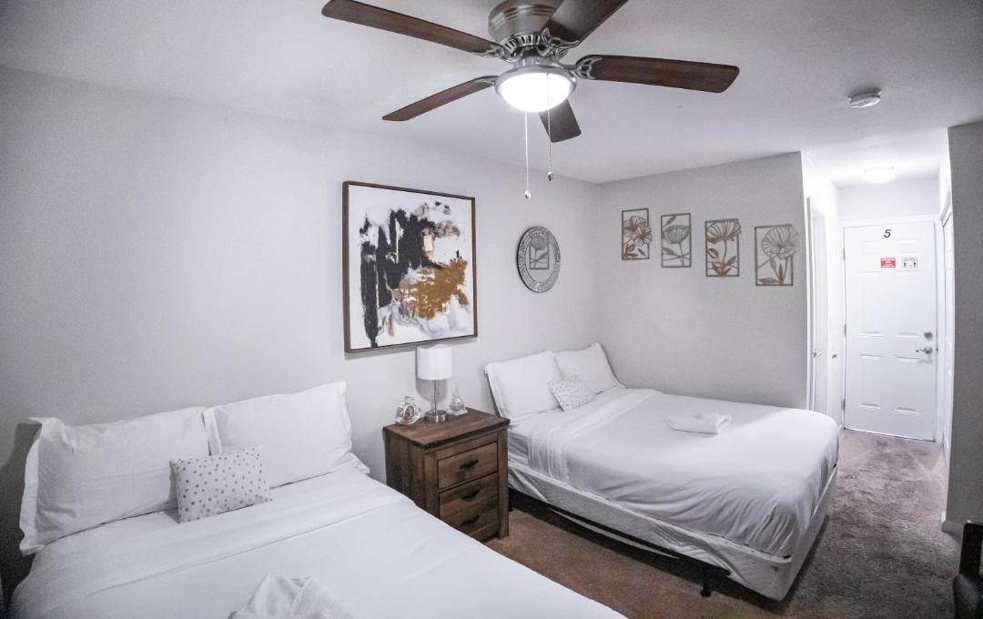 Photo of Bedroom in Lincoln Acres