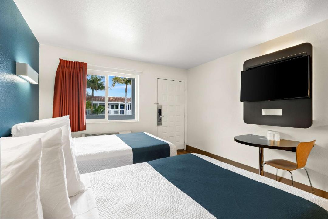 Photo of Bedroom in Carpinteria