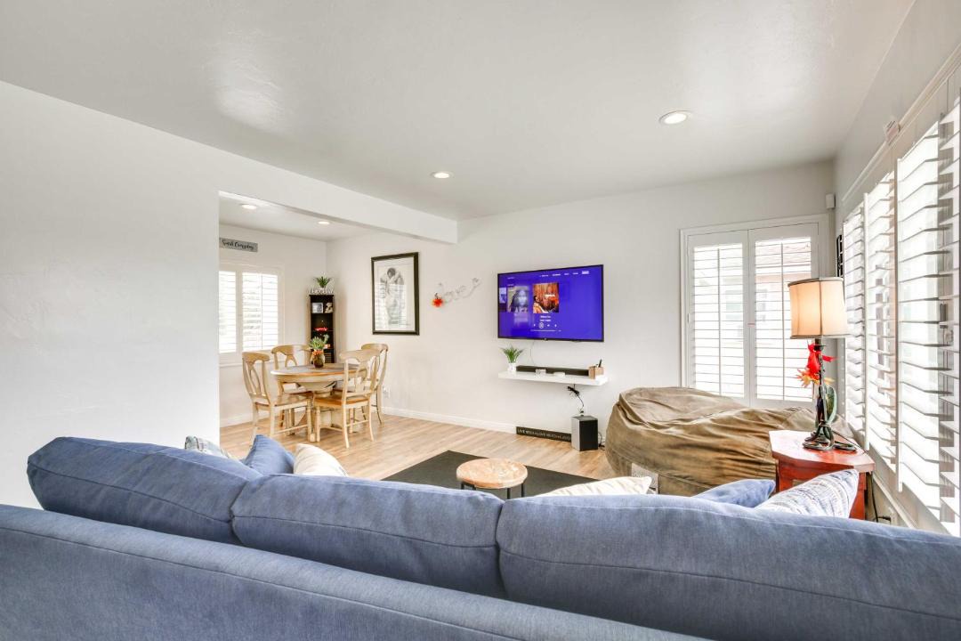 Photo of Livingroom in Lincoln Acres