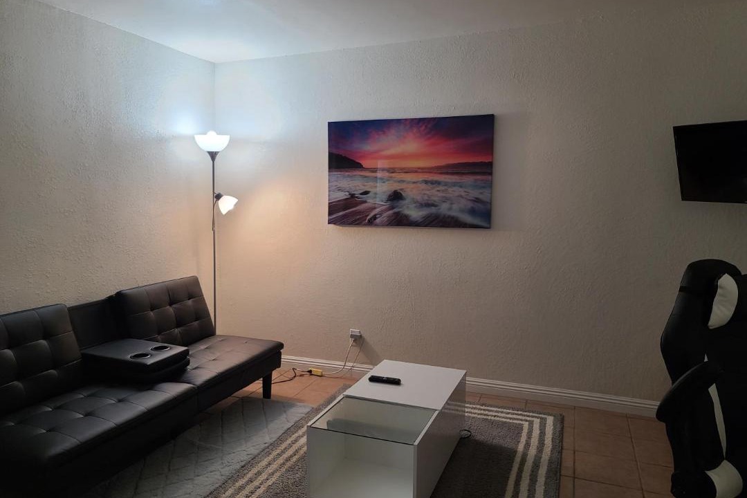Photo of Livingroom in Victorville