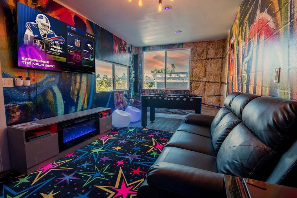 Photo of Livingroom in Golden Hill